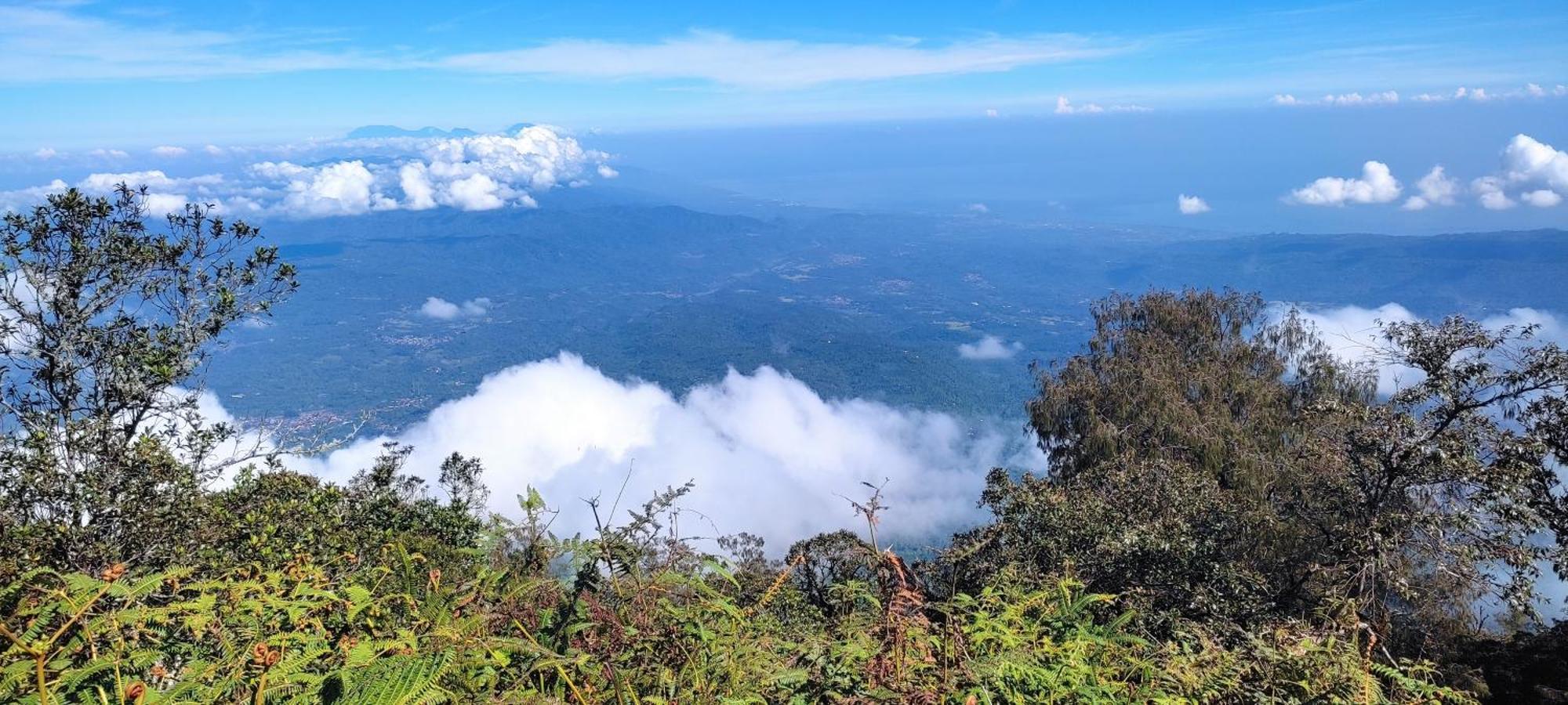 Buana Asti Homestay ตาบานัน ภายนอก รูปภาพ