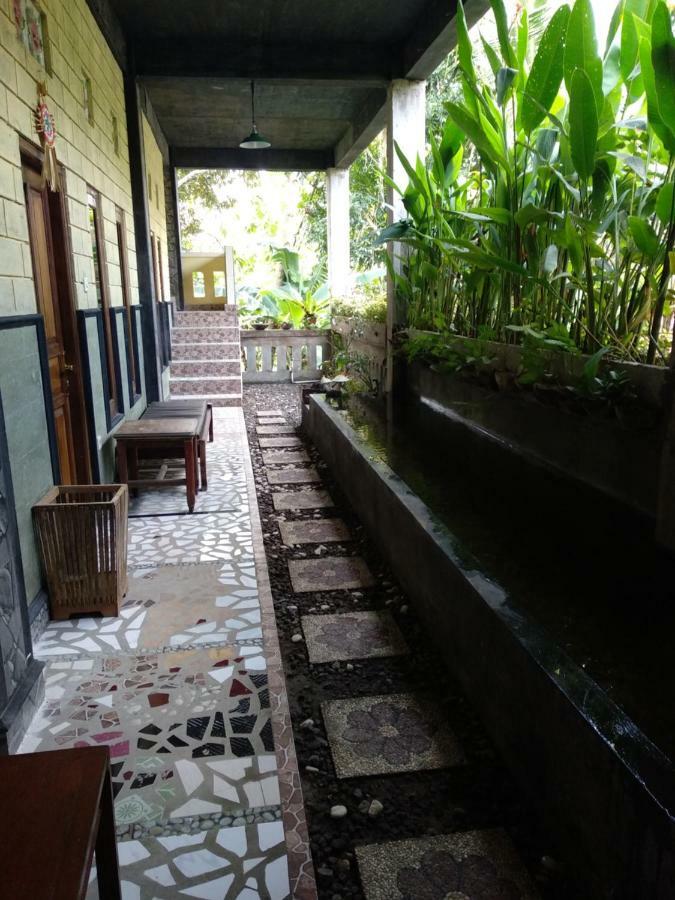 Buana Asti Homestay ตาบานัน ภายนอก รูปภาพ
