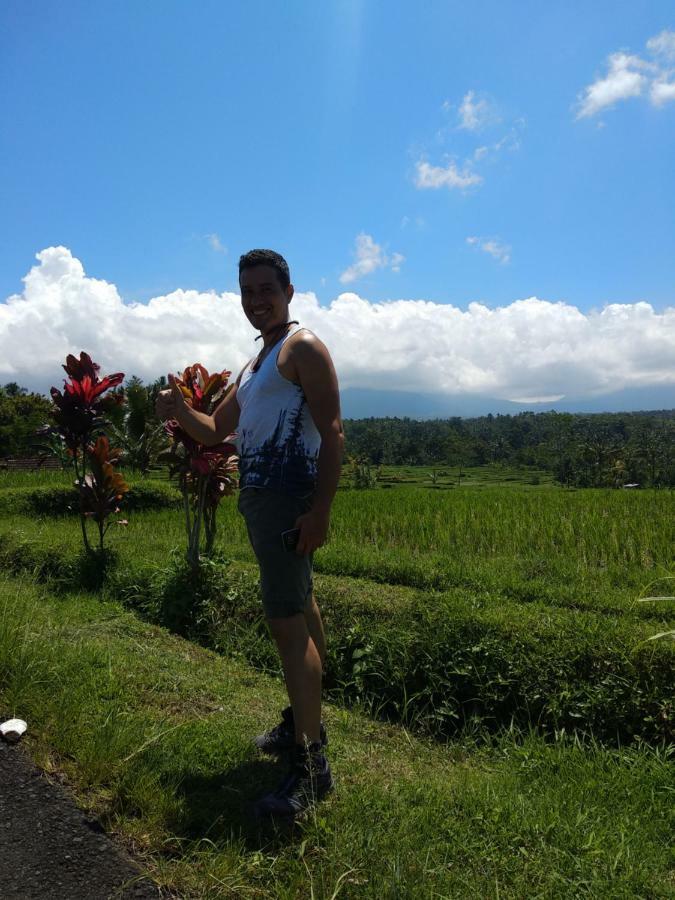 Buana Asti Homestay ตาบานัน ภายนอก รูปภาพ